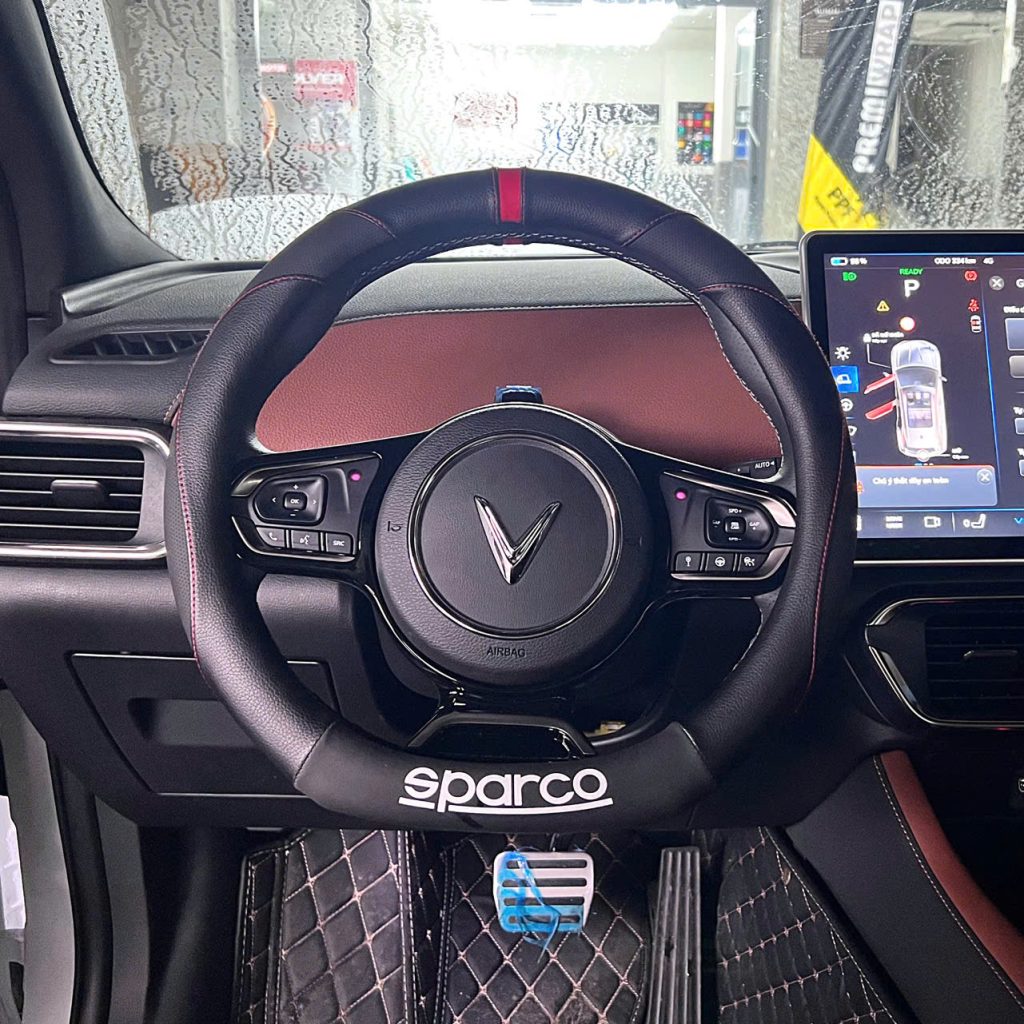 Bọc Vô Lăng Cho Vinfast Limo Green