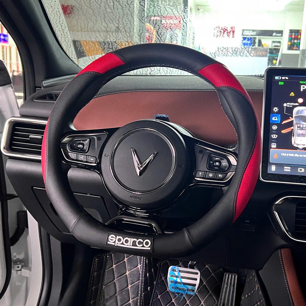 Bọc Vô Lăng Cho Vinfast Limo Green