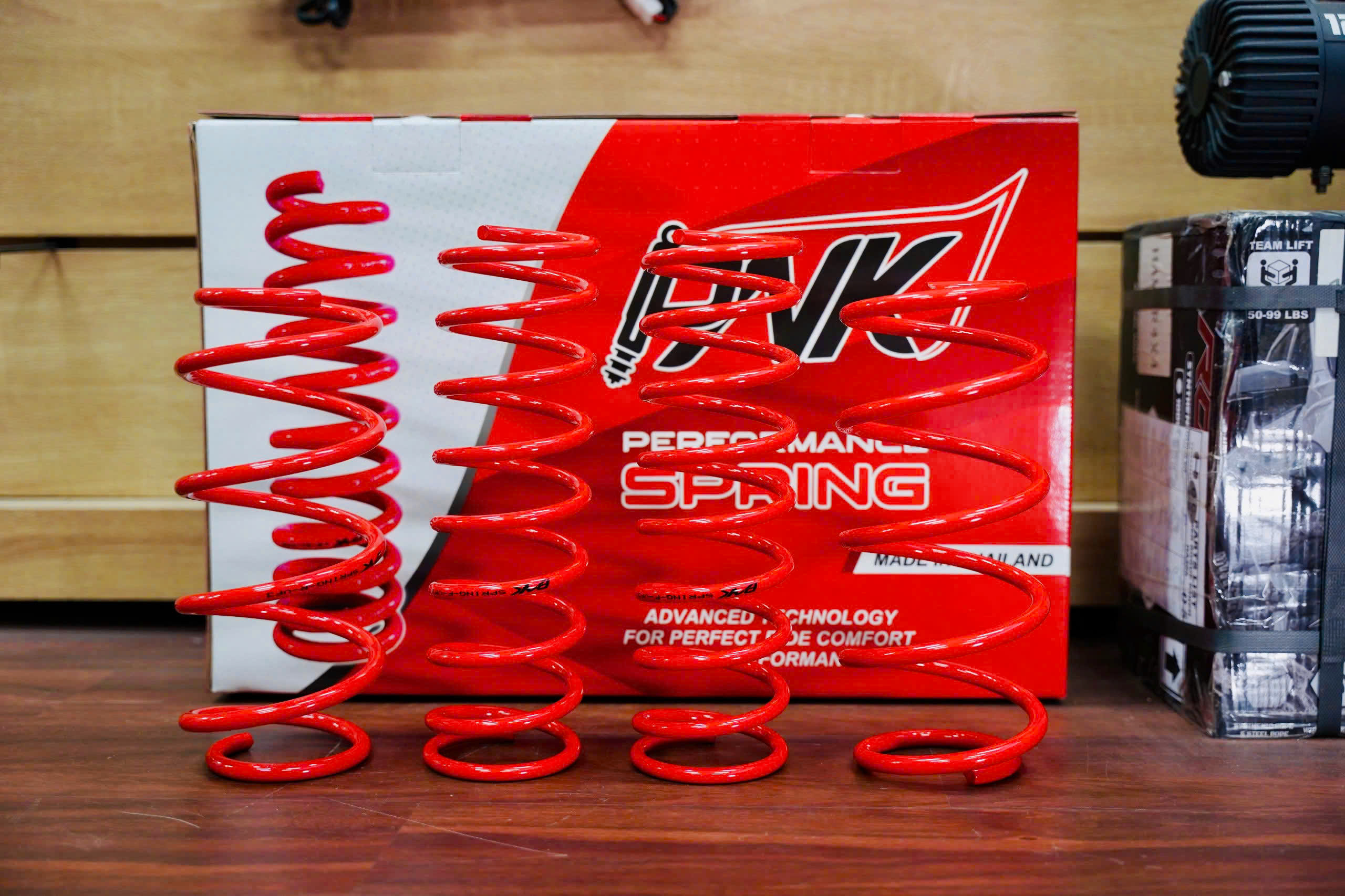 Phuộc PNK Cho Vinfast Green Limo 1