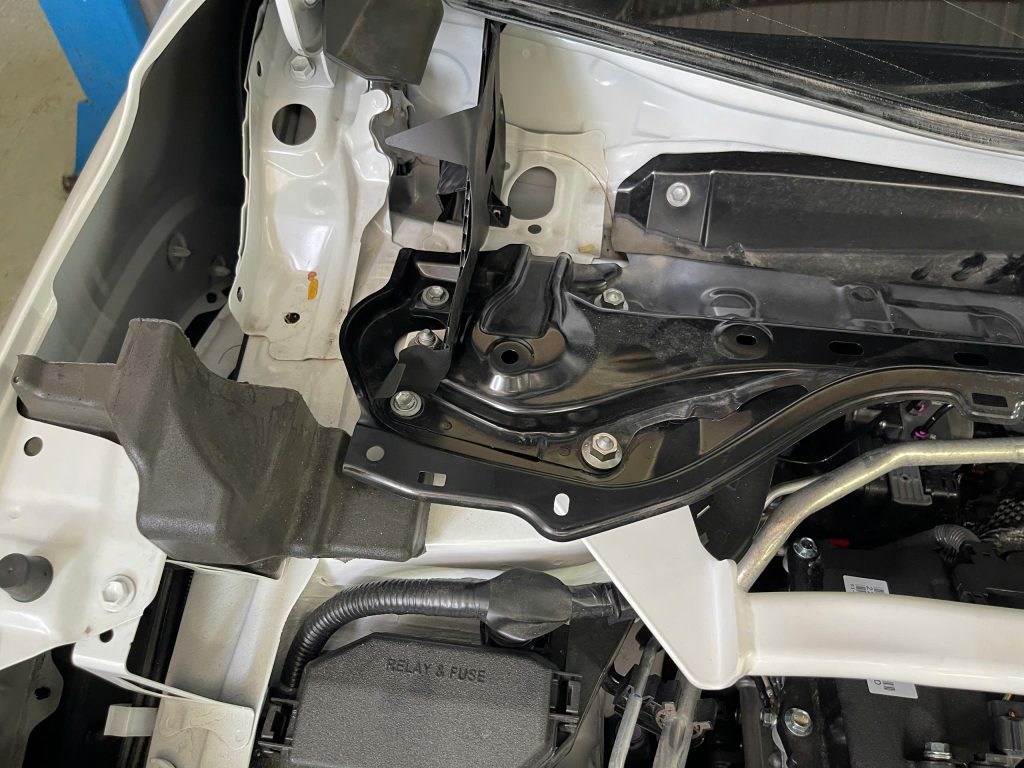 Thanh Giằng Ultra Racing Cho Mercedes E W213