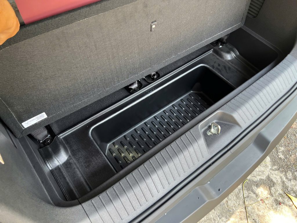 Cốp Trước Khoang Máy Và Cốp Chìm Phía Sau Cho Vinfast MPV 7