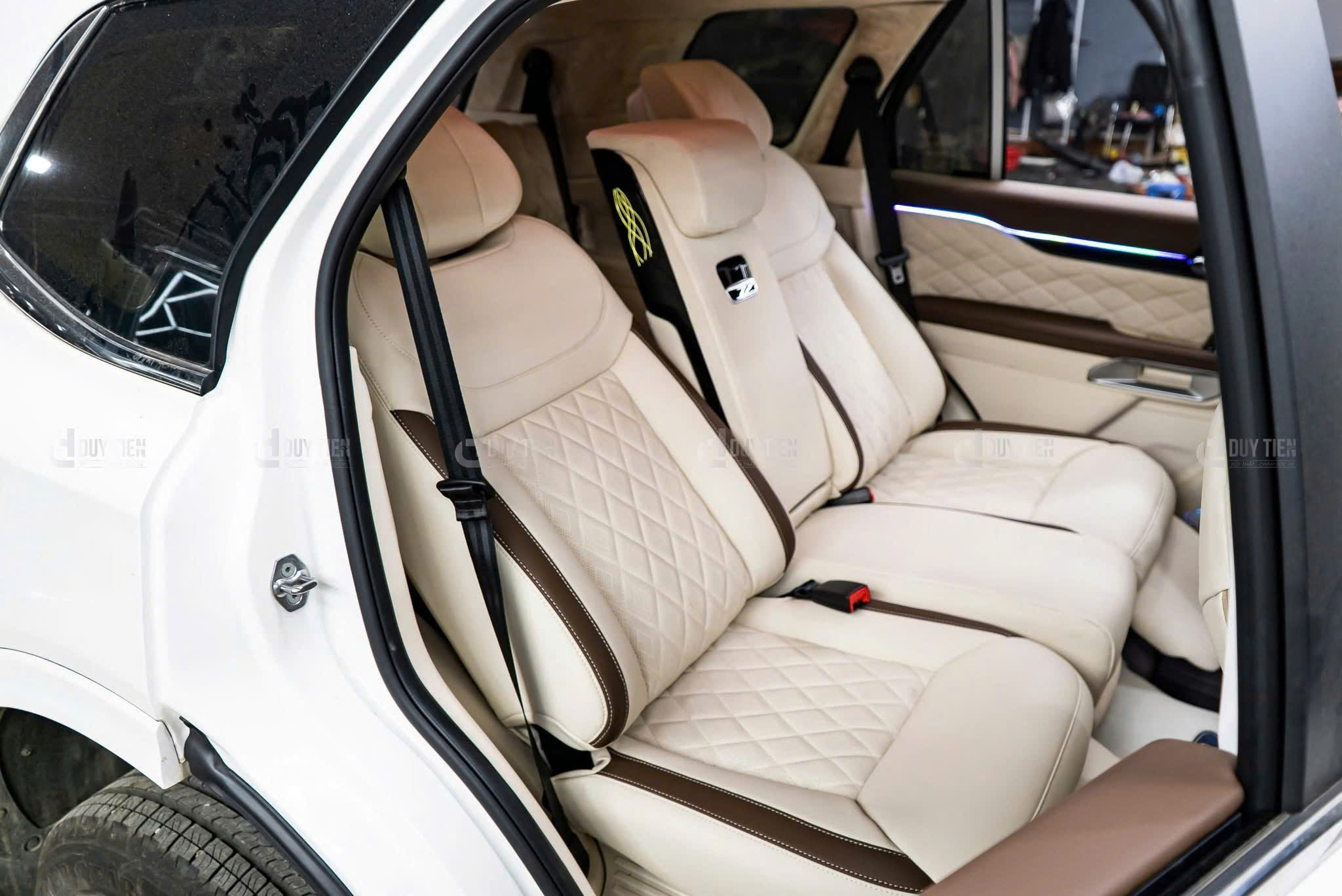 Bọc Da Nâng Cấp Nội Thất Mercedes Bọc Da Nâng Cấp Nội Thất Mercedes