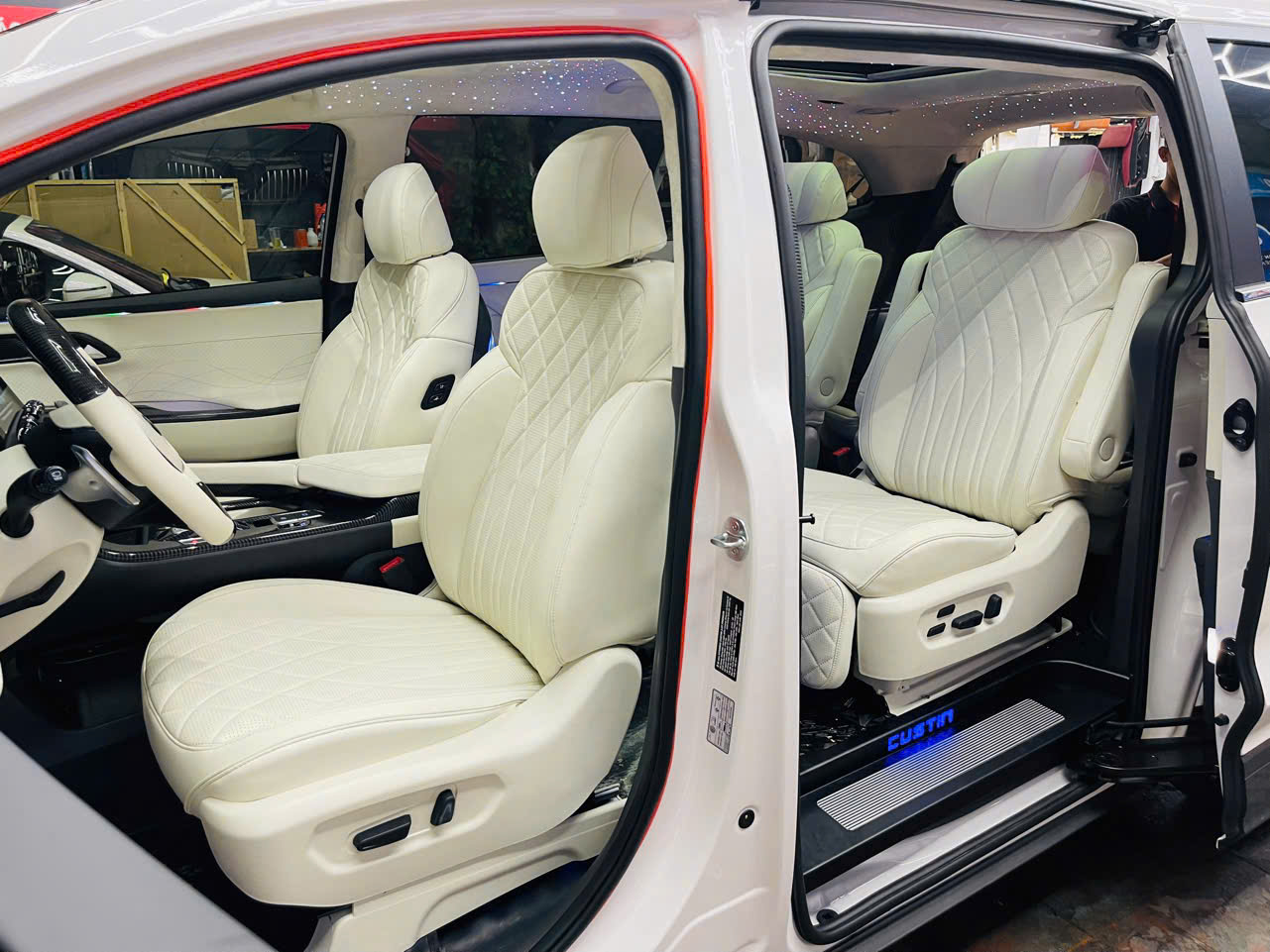 Bọc Ghế Da Ô Tô Cho Hyundai Custin 3